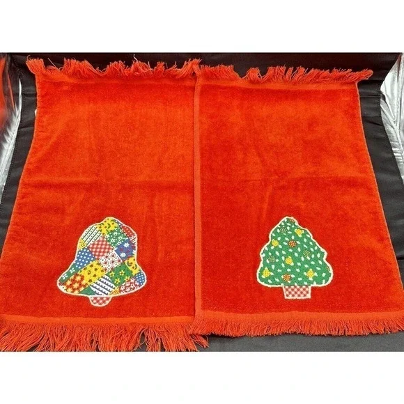 Vintage Christmas “Fine Fashion Towels” Hand Towels (2) Embroidered Bell Tree - Picture 5 of 5
